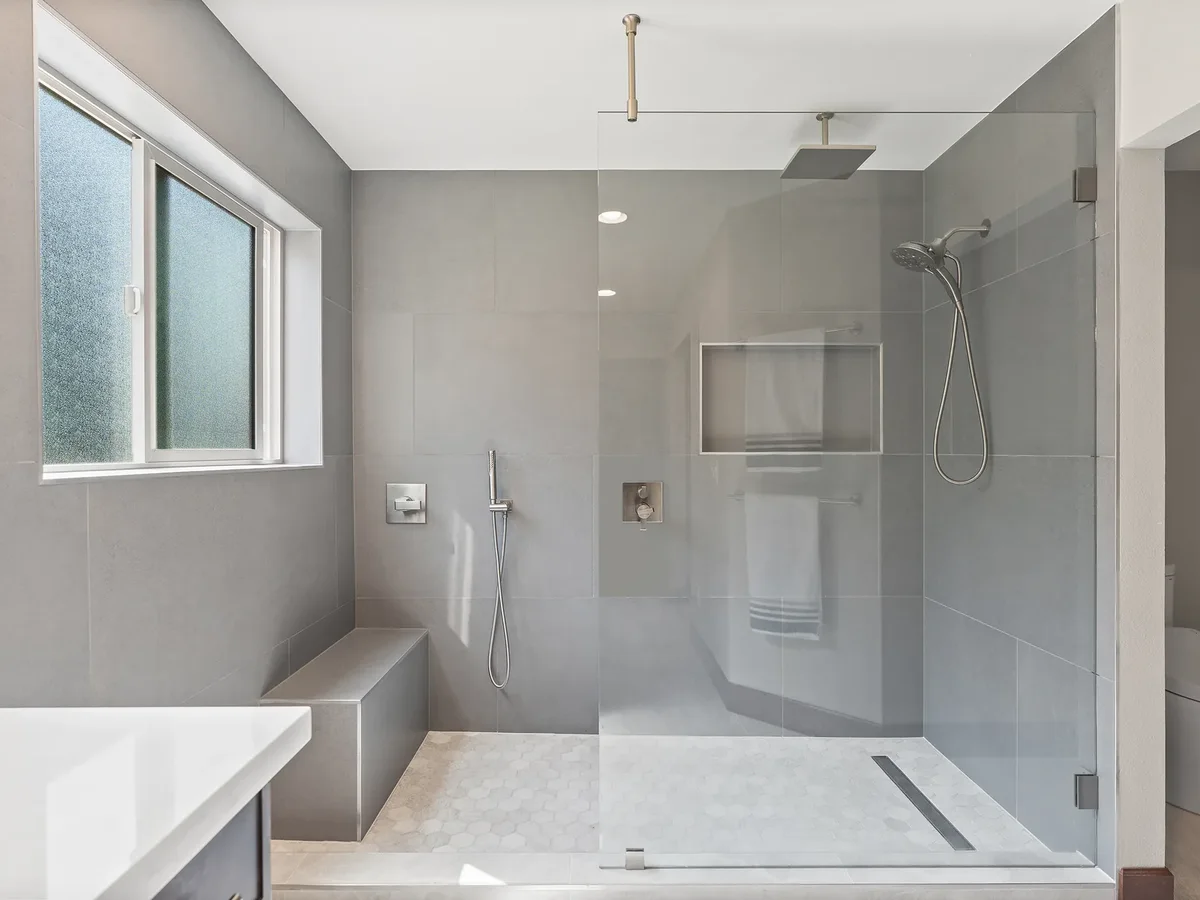 spa master bathroom in Puyallup, WA